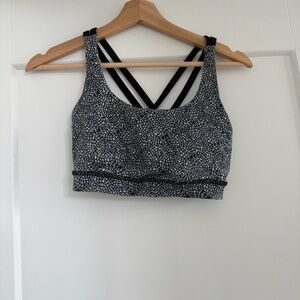 Lululemon Black + White Size 6 Energy Bra